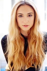 الممثل Jordan Cowan