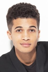 الممثل Jordan Fisher