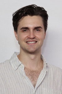 المخرج Josiah Allen