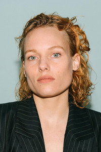 الممثل Julia Franz Richter
