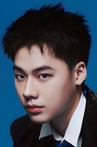 الممثل Jump Pisitpon Ekpongpisit