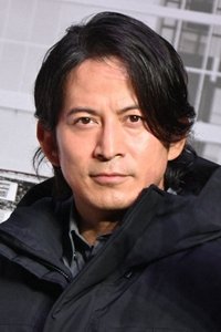 الممثل Jun'ichi Okada
