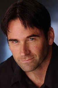 الممثل Justin Lauer