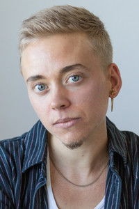 الممثل Kane Distler