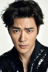 الممثل Kang-woo Kim