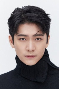 الممثل Kang Tae-oh