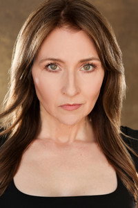 الممثل Kara Rainer