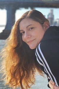 المخرج Karen Cinorre