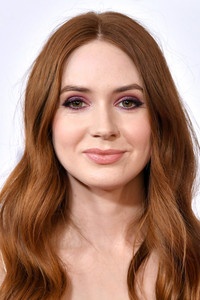 الممثل Karen Gillan