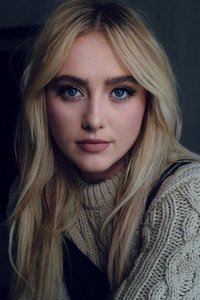 الممثل Kathryn Newton