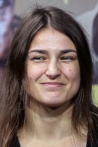 الممثل Katie Taylor