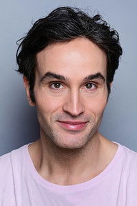 الممثل Kerem Can