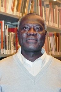 الممثل King Ampaw