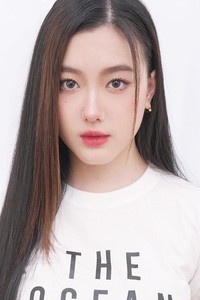 الممثل Korranid Laosubinprasoet