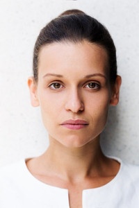 الممثل Kristin Suckow