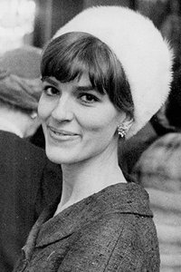 الممثل Kristina Adolphson