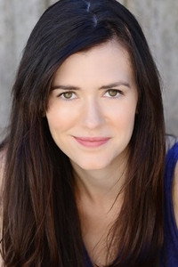 الممثل Laura Adkin