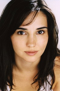 الممثل Laura Breckenridge