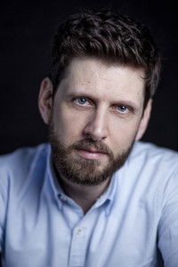 الممثل Laurence Rickard