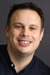 المخرج Lawrence Fowler