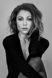 الممثل Leah Gibson