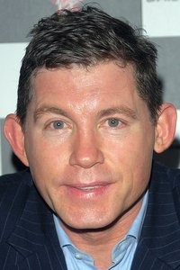 الممثل Lee Evans