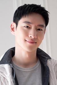 الممثل Lee Je-hoon