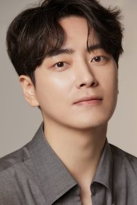الممثل Lee Jun-hyuk