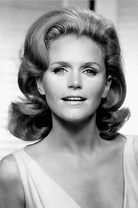 الممثل Lee Remick