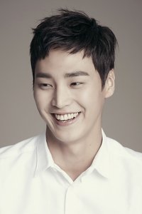 الممثل Lee Tae-Hwan
