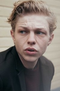 الممثل Leonard Kunz