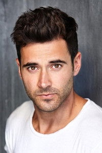 الممثل Leonidas Gulaptis