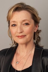 الممثل Lesley Manville