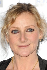 الممثل Lesley Sharp