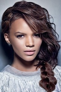 الممثل Leslie Grace