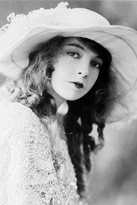 الممثل Lillian Gish