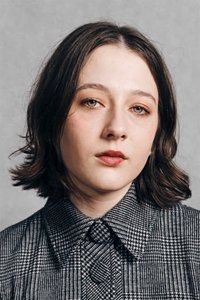 الممثل Lily Collias