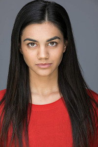 الممثل Lisa Ambalavanar