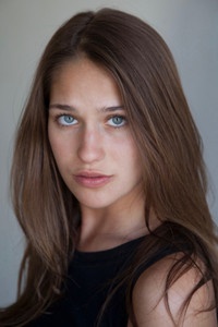 الممثل Lola Kirke