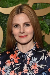 الممثل Louise Brealey