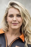 الممثل Louise D'Tuani