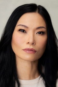 الممثل Lourdes Faberes