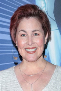 الممثل Luci Christian