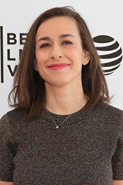 المخرج Lucia Aniello