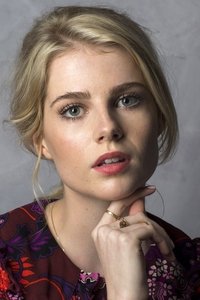 الممثل Lucy Boynton