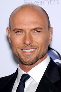 الممثل Luke Goss