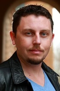 المخرج Luke Sparke