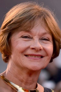 الممثل Macha Méril