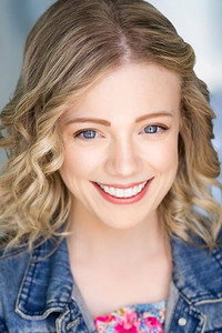 الممثل Maddie Lane