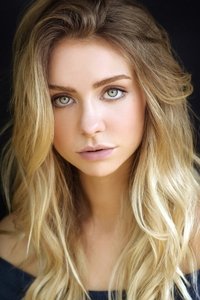 الممثل Maddie Phillips